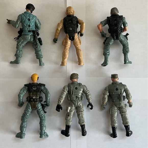 Lanard? Chap Mei? Set of six action figures. - Picture 2 of 9